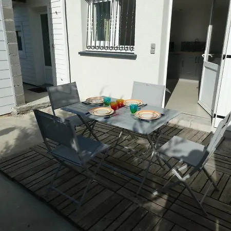 T2 Independant Au Calme Avec Terrasse Privative Appartement Mios